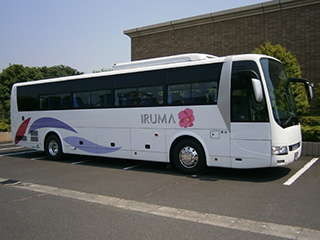 大型バス57人乗り
